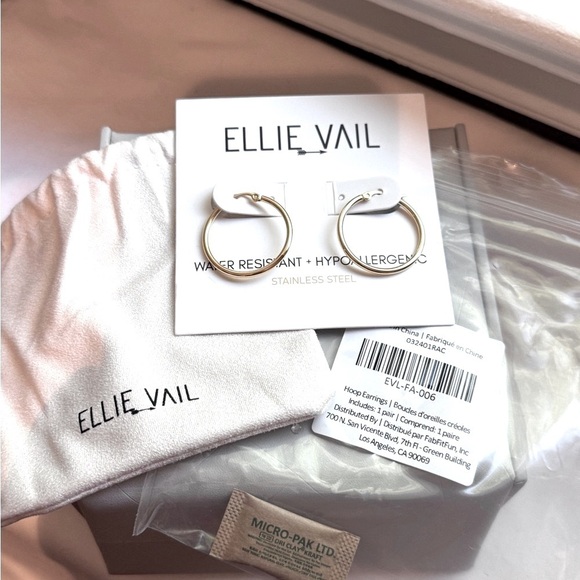 ⚡️Stunning One of a Kind Brand New Ellie Vail Laurette Medium Hoop Earrings ⚡️ - Picture 1 of 15